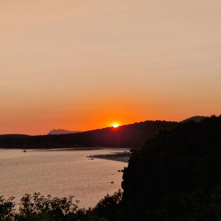 B&B La Vela Chia Buitenkant foto