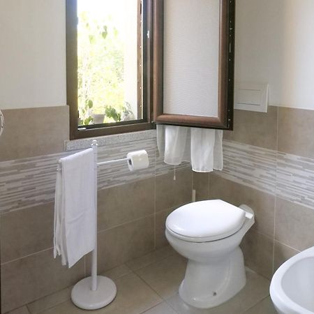 B&B La Vela Chia Buitenkant foto