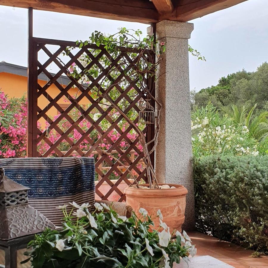 B&B La Vela Chia Buitenkant foto